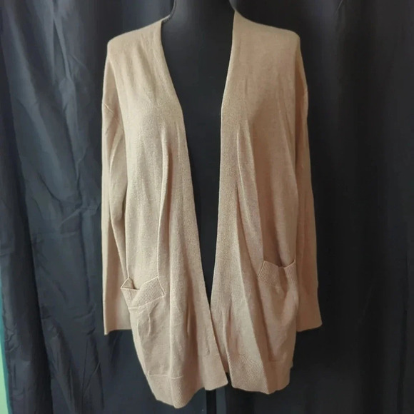 Luxury Permire Collection. Large. Excellent Condition. - Picture 1 of 6